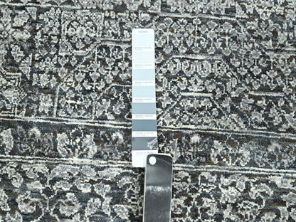 Mamluk Mamluk hand-knotted wool rug in Gray, 8'2" x 10'2" — SKU O076549 (view 7)