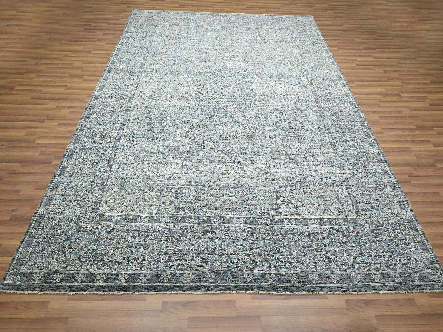 Mamluk Mamluk hand-knotted wool rug in Gray, 8' x 10'2" — SKU O076552 (view 2)