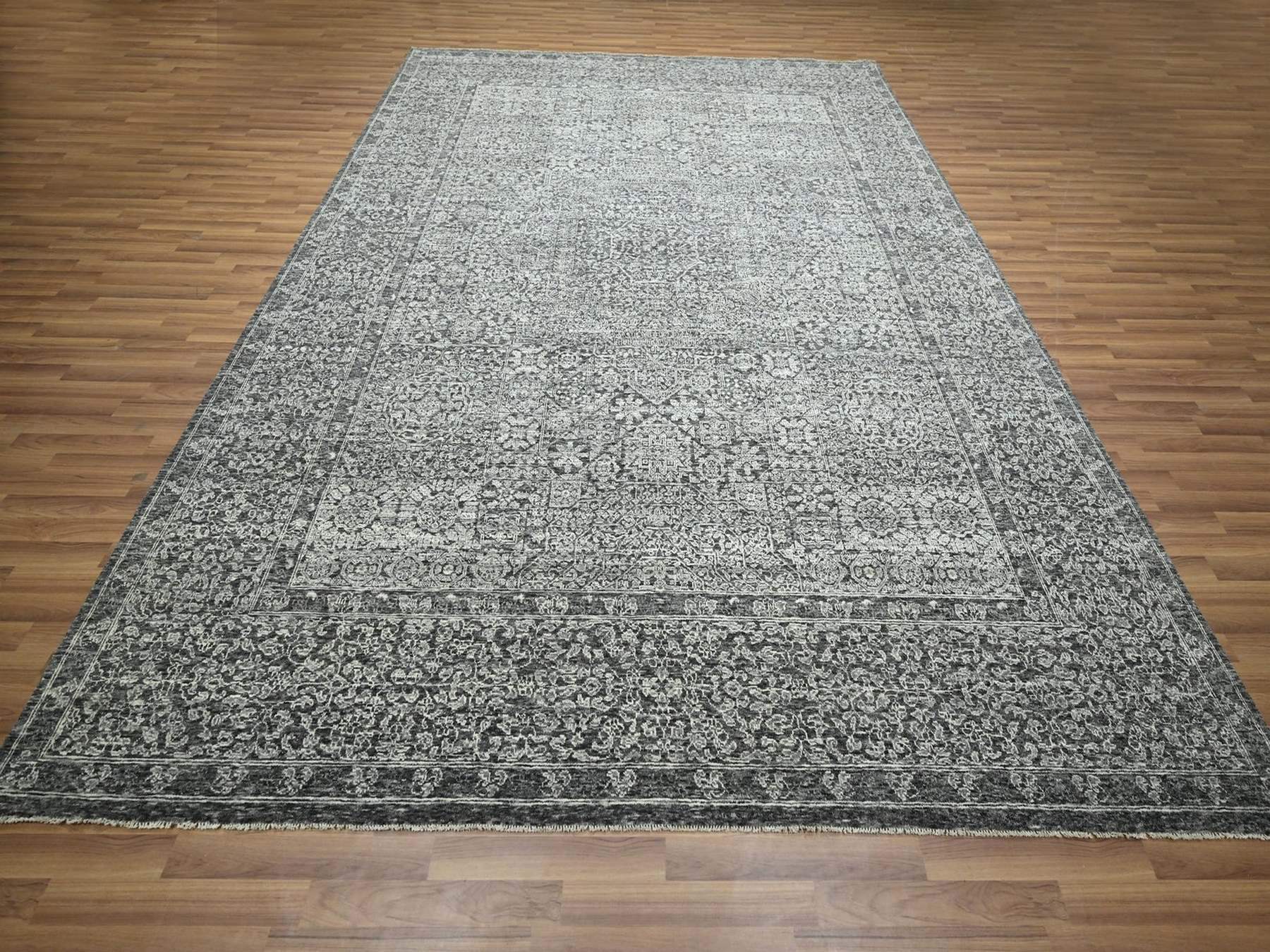 Mamluk Mamluk hand-knotted wool rug in Gray, 9' x 11'11" — SKU O076553 (view 2)
