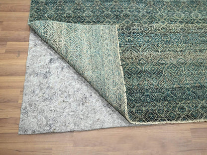 Modern / Contemporary hand-knotted wool rug in Teal, 8'1" x 10' — SKU O076569 (view 4)