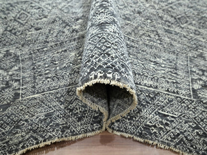 Transitional hand-knotted wool/silk rug in Gray, 7'10" x 10' — SKU O076573 (view 5)
