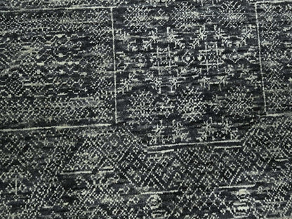Transitional hand-knotted wool/silk rug in Gray, 7'10" x 10' — SKU O076573 (view 8)