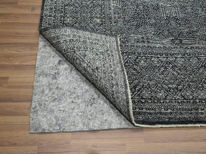 Black 8'2" x 10'2" Modern and Contemporary Hand knotted Wool/Silk Rug - Sku: O076574