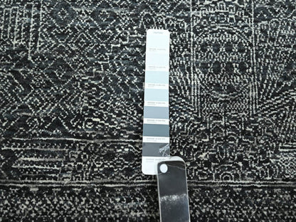 Black 8'2" x 10'2" Modern and Contemporary Hand knotted Wool/Silk Rug - Sku: O076574