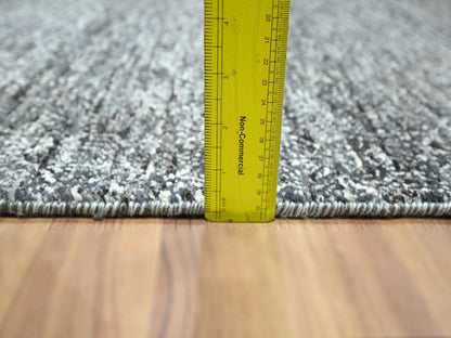 Modern / Contemporary hand-knotted wool runner in Gray, 2'7" x 9'10" — SKU O076579 (view 6)
