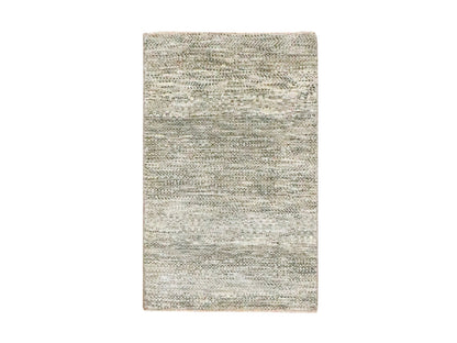 Modern / Contemporary hand-knotted wool rug in Beige, 2' x 3' — SKU O076585