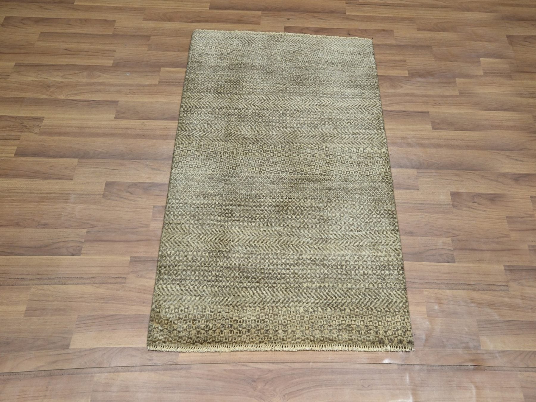 Brown 2'0" x 3'0" Modern and Contemporary Hand knotted Wool Rug - Sku: O076589