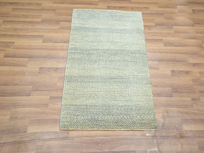 Beige 2'0" x 3'0" Modern and Contemporary Hand knotted Wool Rug - Sku: O076595
