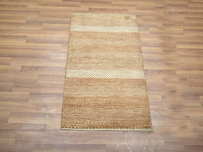 Red 2'0" x 3'0" Modern and Contemporary Hand knotted Wool/Silk Rug - Sku: O076598