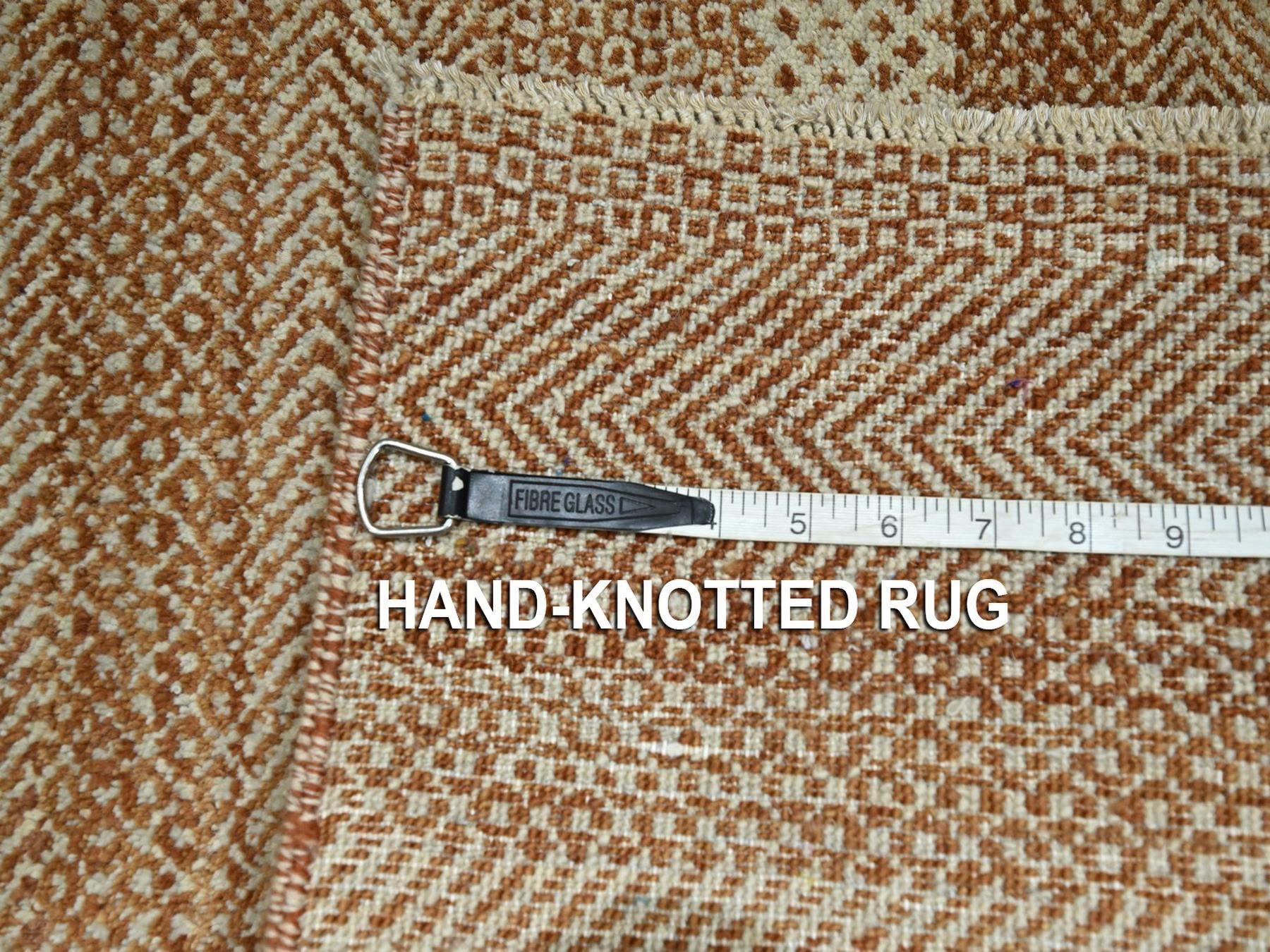 Modern / Contemporary hand-knotted wool/silk rug in Red, 2' x 3' — SKU O076598 (view 4)