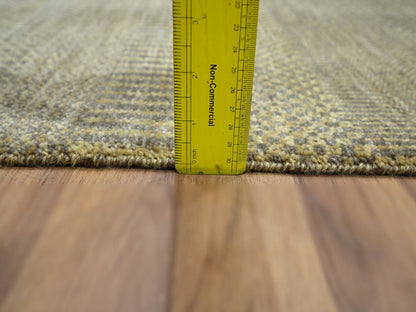 Brown 2'0" x 3'0" Modern and Contemporary Hand knotted Wool/Silk Rug - Sku: O076604