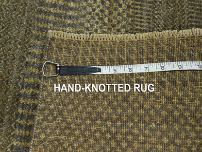 Brown 2'0" x 3'0" Modern and Contemporary Hand knotted Wool/Silk Rug - Sku: O076604