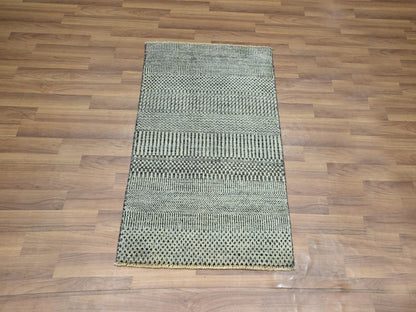 Modern / Contemporary hand-knotted wool rug in Gray, 2' x 3' — SKU O076611 (view 2)
