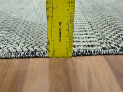 Modern / Contemporary hand-knotted wool rug in Gray, 2' x 3' — SKU O076612 (view 3)
