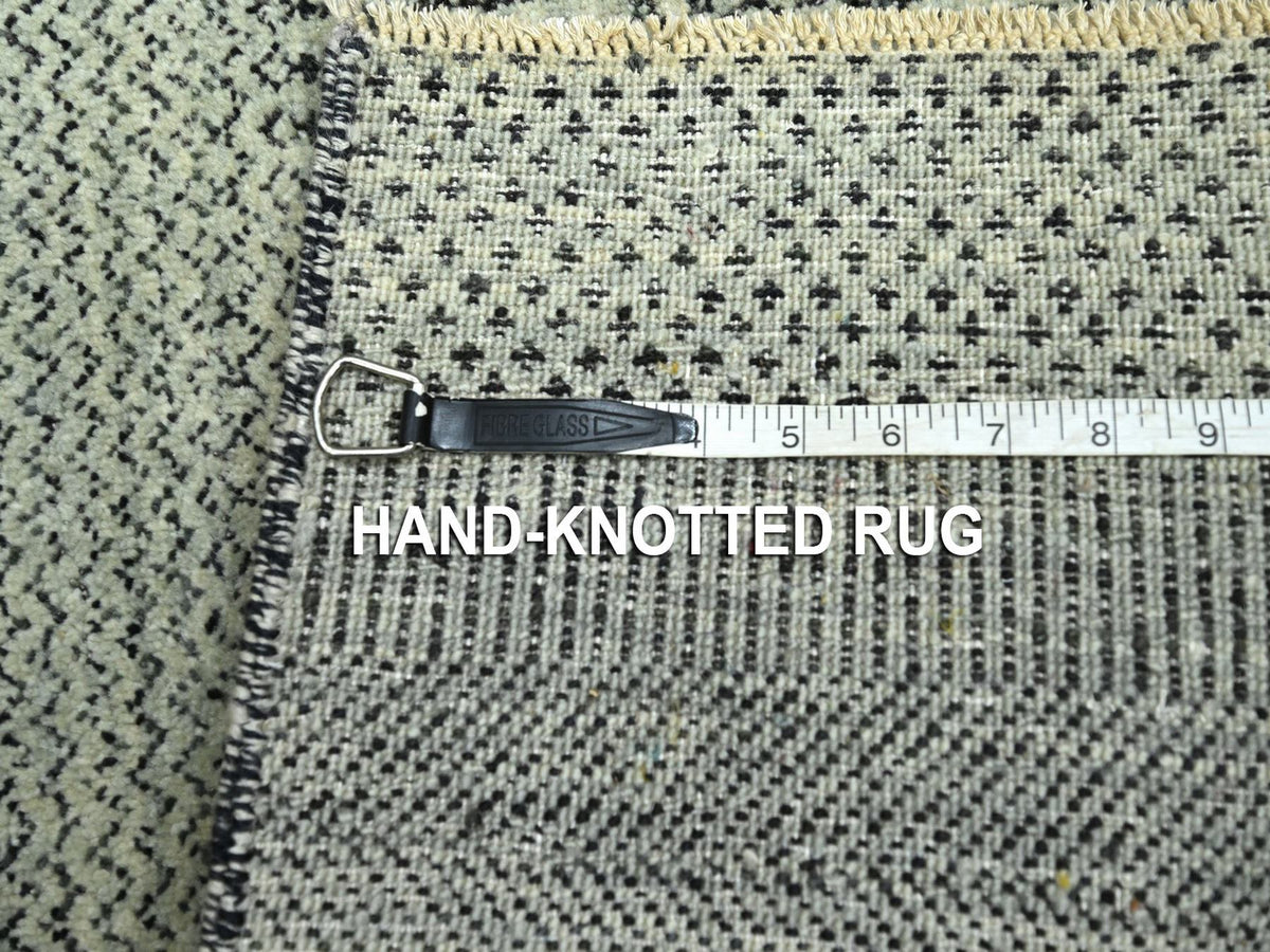Modern / Contemporary hand-knotted wool rug in Gray, 2' x 3' — SKU O076612 (view 4)