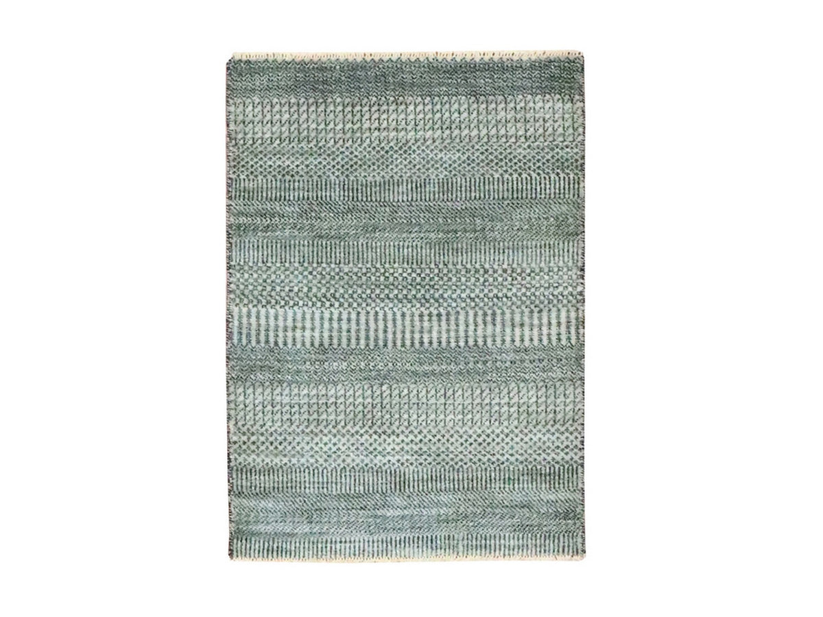 Modern / Contemporary hand-knotted wool rug in Gray, 2' x 3' — SKU O076614