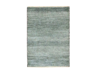 Modern / Contemporary hand-knotted wool rug in Gray, 2' x 3' — SKU O076614