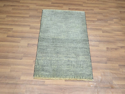 Modern / Contemporary hand-knotted wool rug in Gray, 2' x 3' — SKU O076615 (view 2)