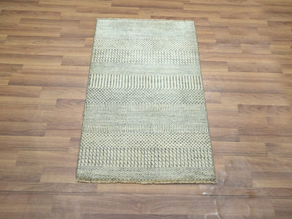 Modern / Contemporary hand-knotted wool rug in Gray, 2' x 3' — SKU O076617 (view 2)