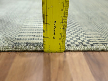 Modern / Contemporary hand-knotted wool rug in Gray, 2' x 3' — SKU O076617 (view 3)