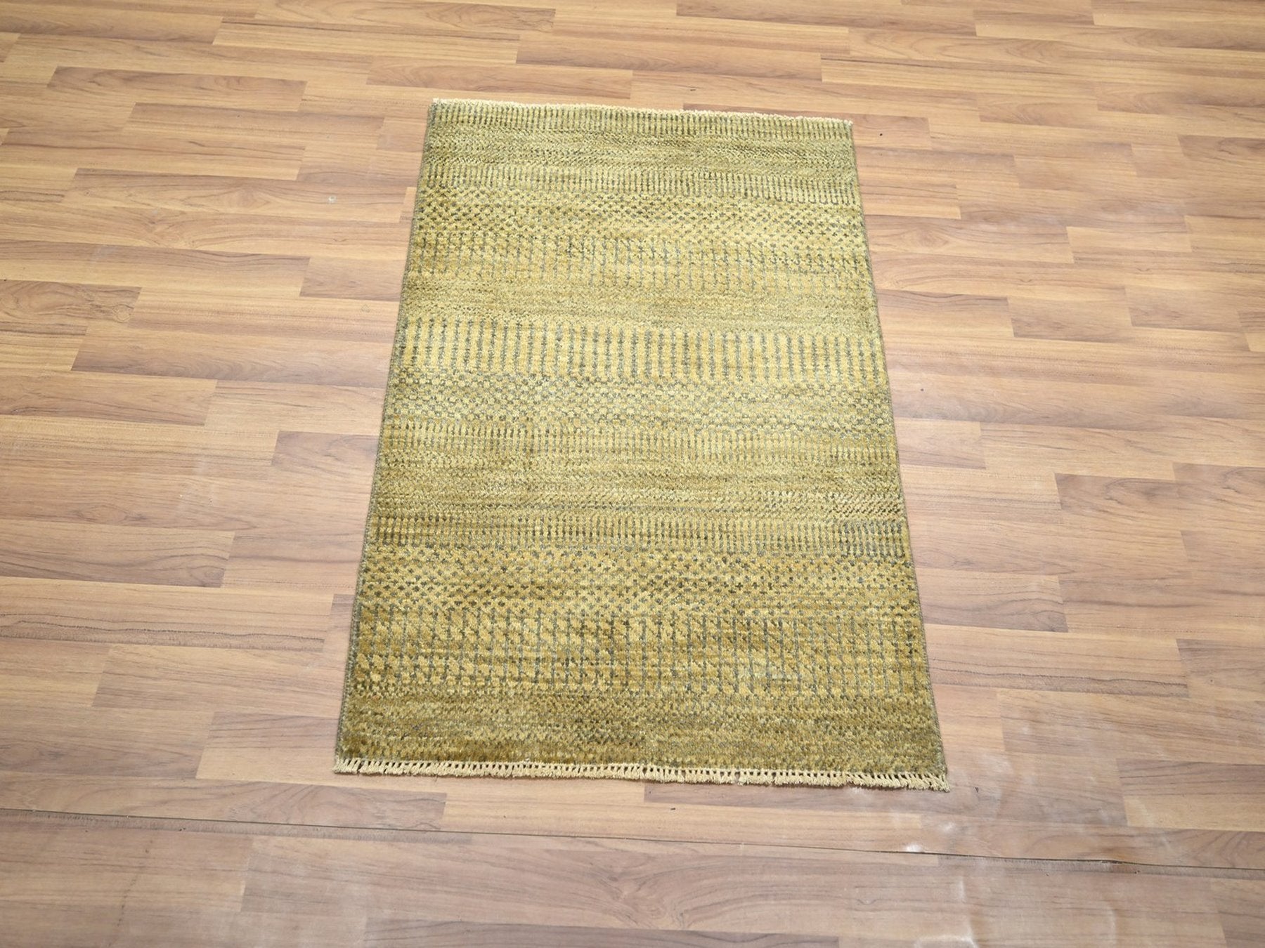 Brown 2'0" x 3'0" Modern and Contemporary Hand knotted Wool Rug - Sku: O076623