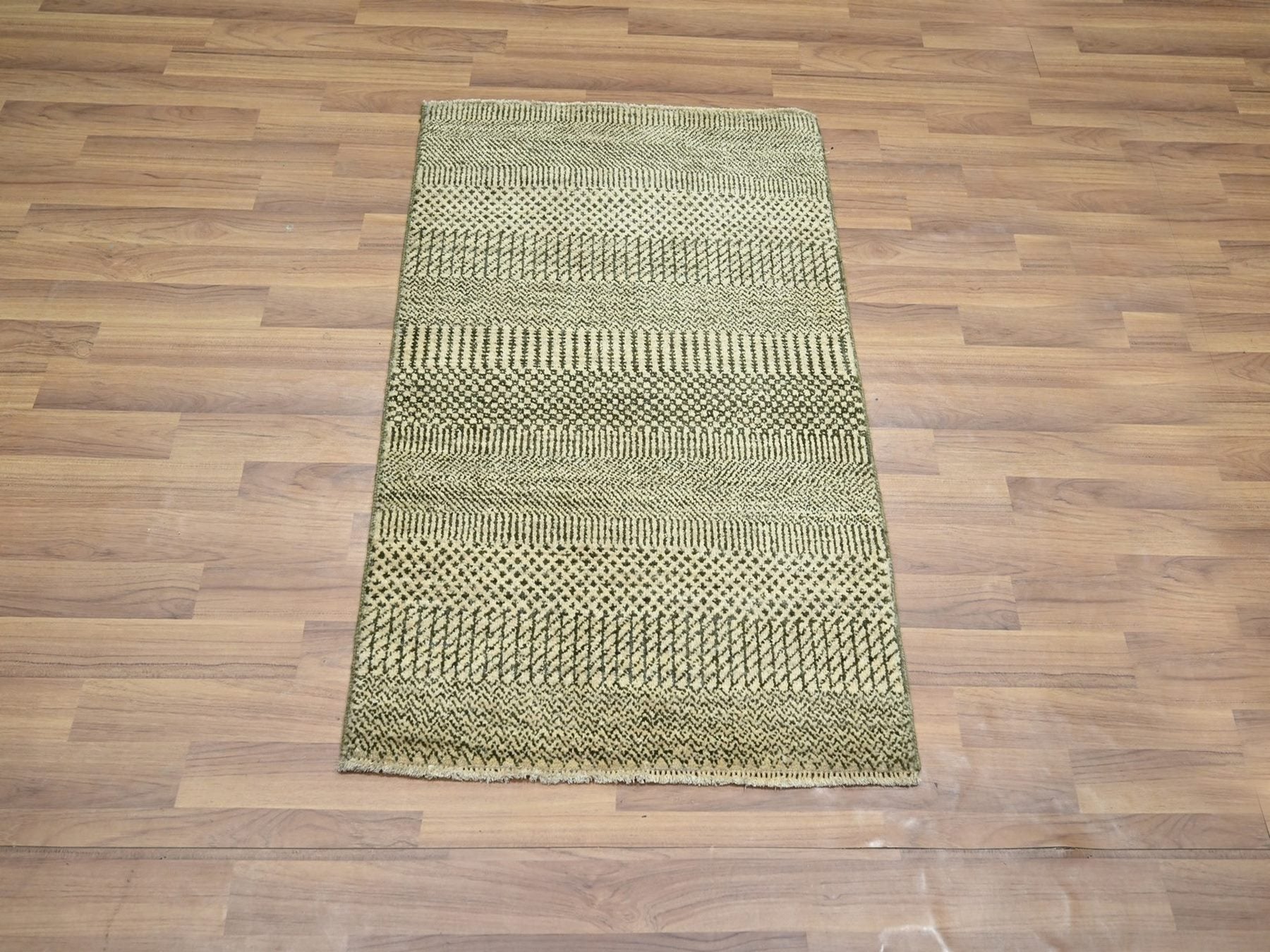 Brown 2'0" x 3'0" Modern and Contemporary Hand knotted Wool Rug - Sku: O076633