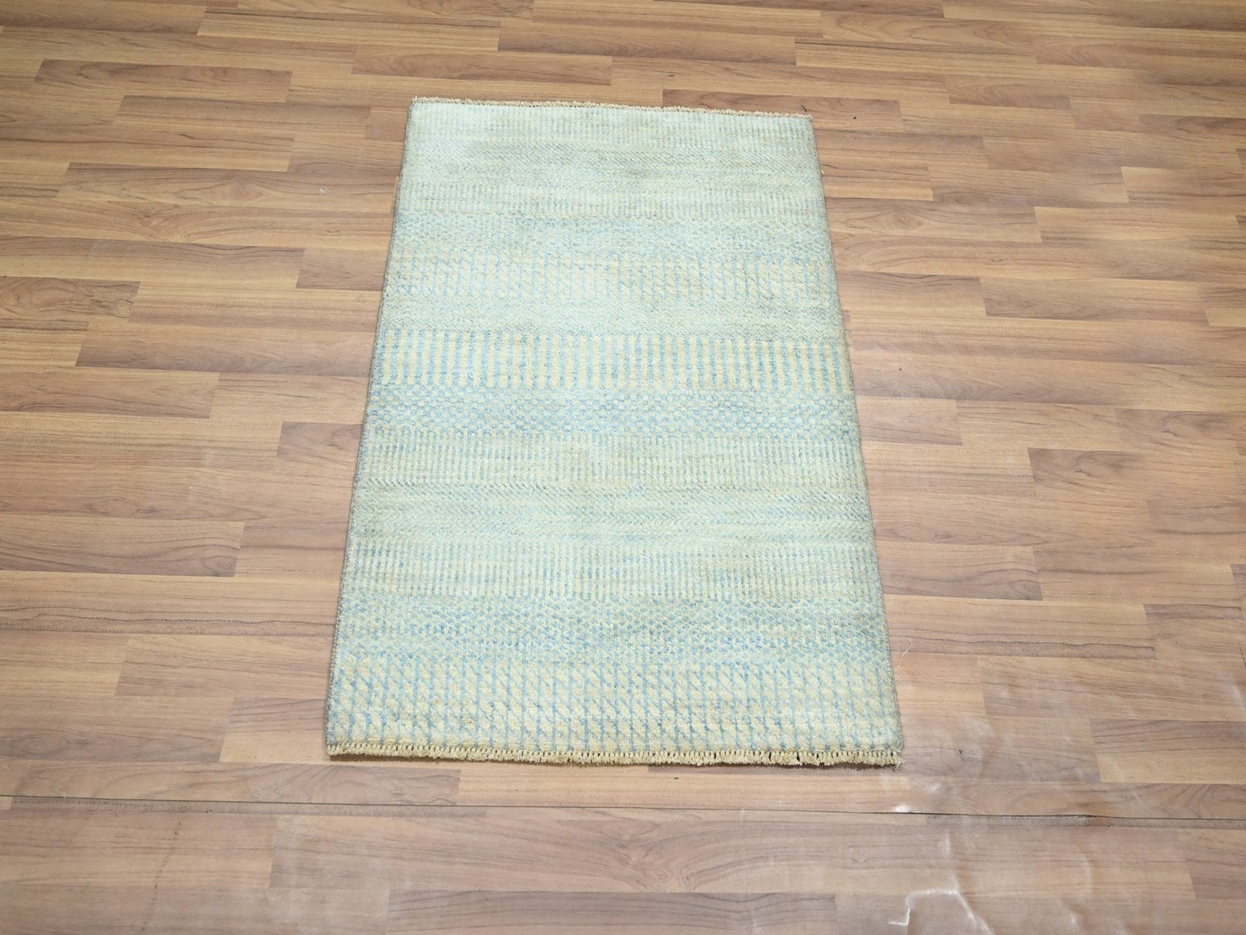 Blue 2'0" x 3'0" Modern and Contemporary Hand knotted Wool Rug - Sku: O076639