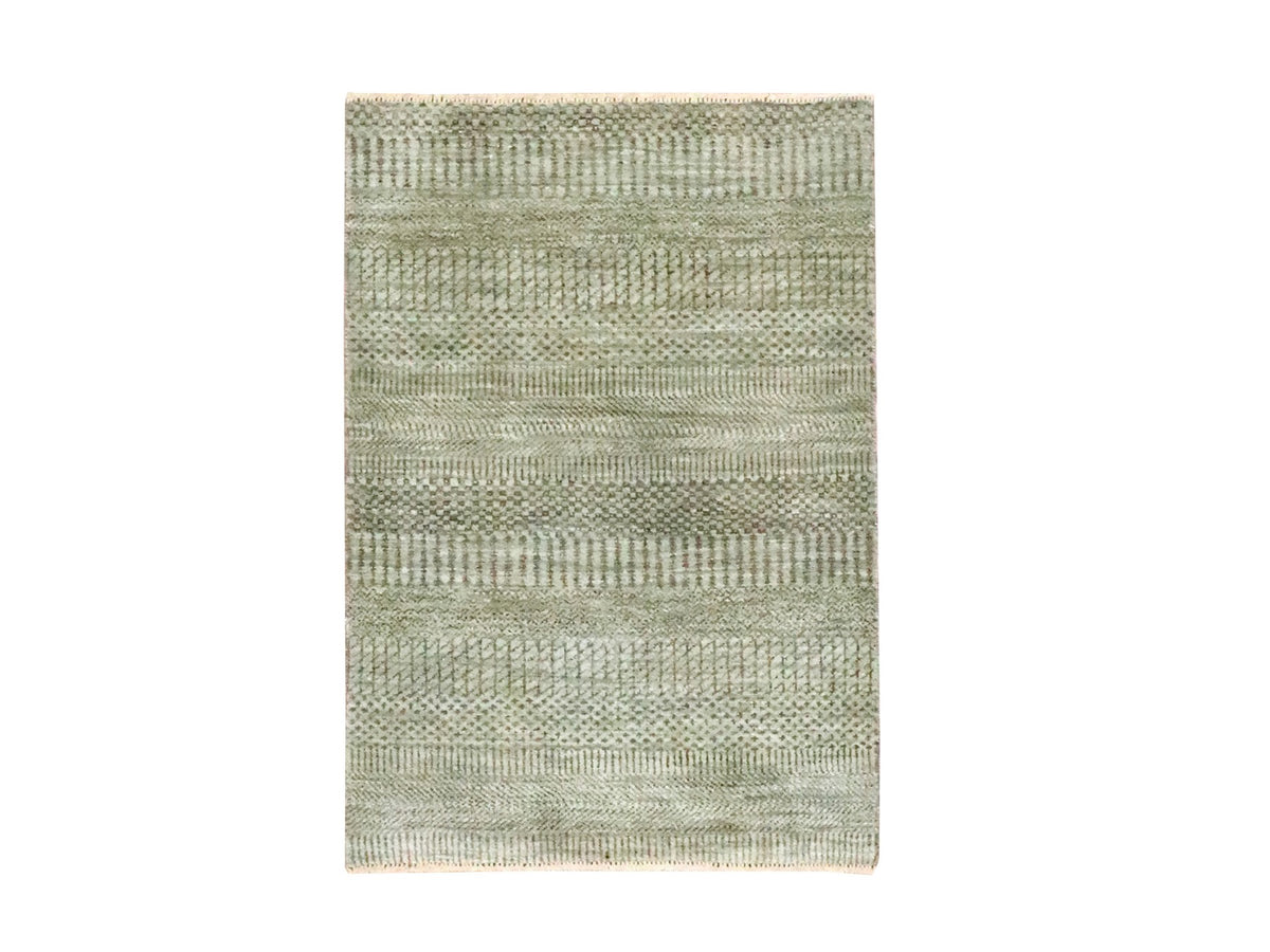 Modern / Contemporary hand-knotted wool rug in Gray, 2' x 3' — SKU O076641