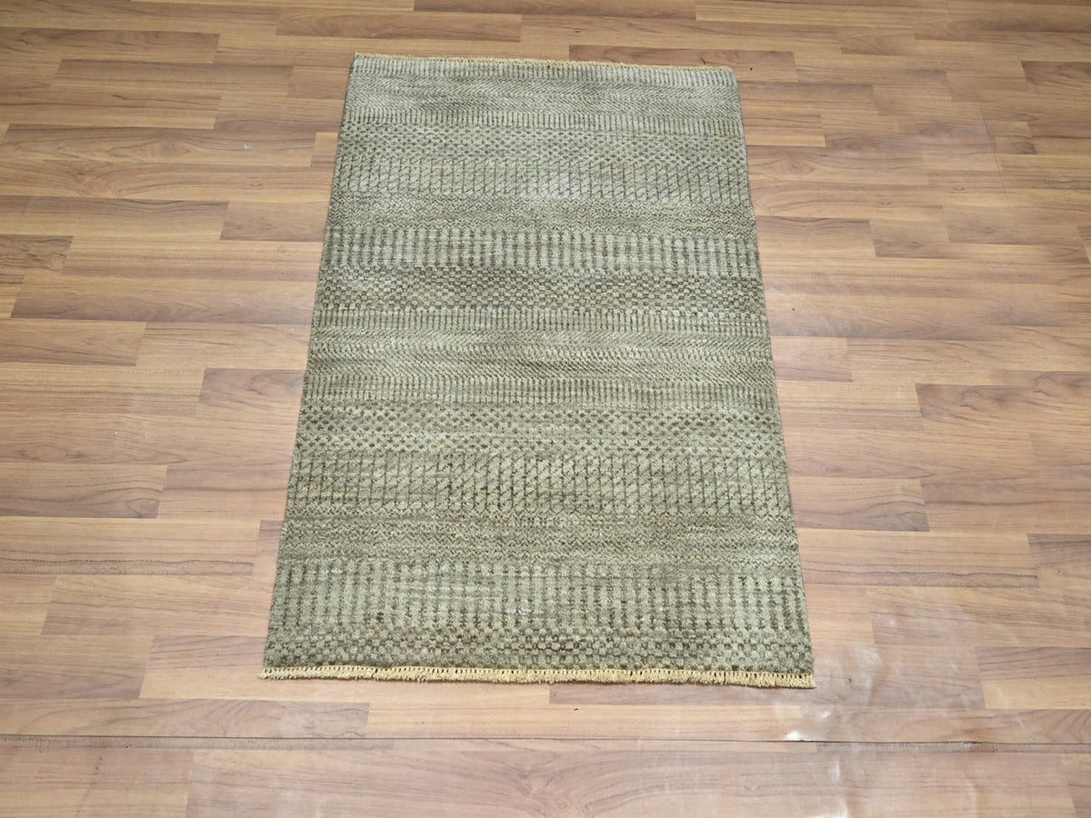 Modern / Contemporary hand-knotted wool rug in Gray, 2' x 3' — SKU O076641 (view 2)