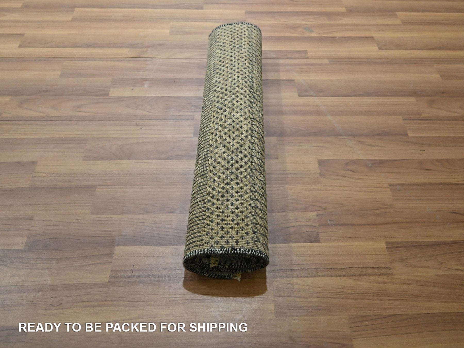 Modern / Contemporary hand-knotted wool rug in Gray, 2' x 3' — SKU O076647 (view 5)