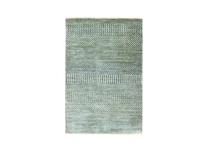 Modern / Contemporary hand-knotted wool rug in Gray, 2' x 3' — SKU O076648