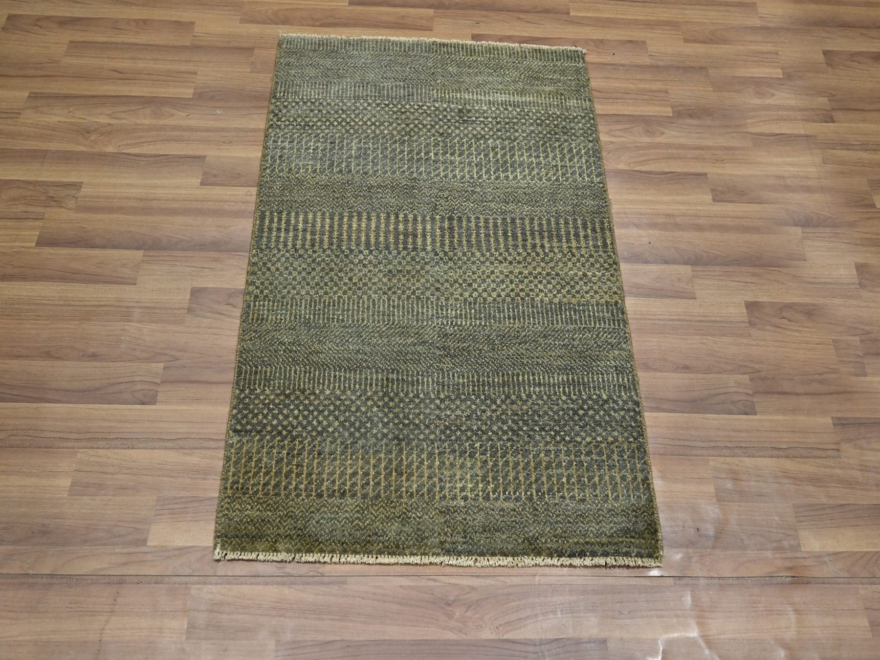 Brown 2'0" x 3'0" Modern and Contemporary Hand knotted Wool Rug - Sku: O076649
