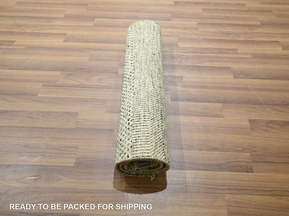 Modern / Contemporary hand-knotted wool rug in Ivory, 2' x 3' — SKU O076653 (view 5)