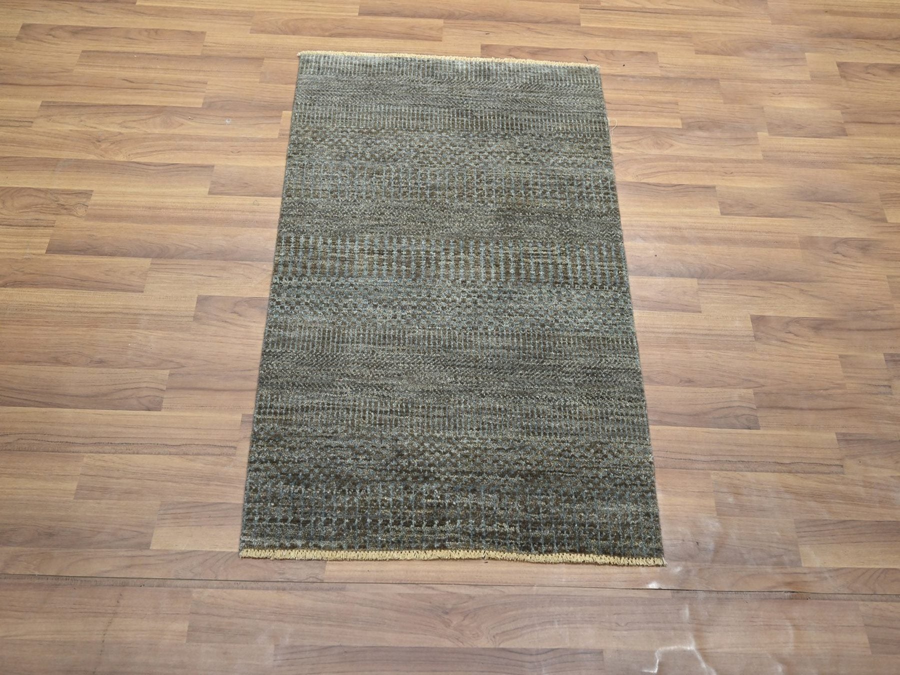 Brown 2'0" x 3'0" Modern and Contemporary Hand knotted Wool Rug - Sku: O076654