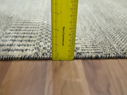 Beige 2'0" x 3'0" Modern and Contemporary Hand knotted Wool Rug - Sku: O076658