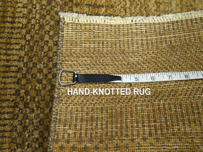 Brown 2'0" x 3'0" Modern and Contemporary Hand knotted Wool Rug - Sku: O076659