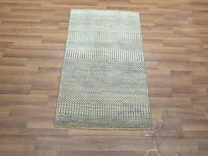 Modern / Contemporary hand-knotted wool rug in Gray, 2' x 3' — SKU O076660 (view 2)