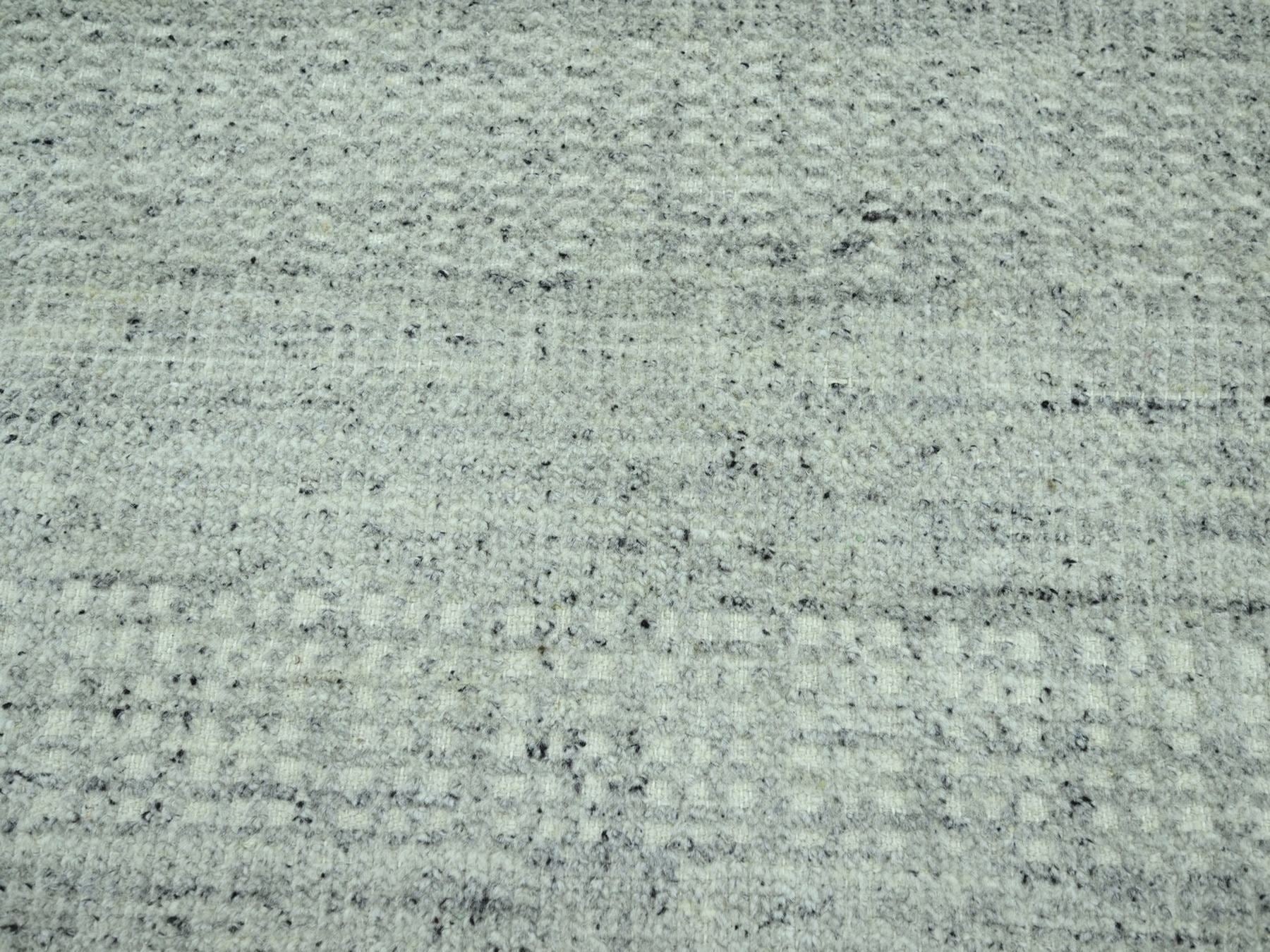 Modern / Contemporary hand-knotted wool rug in Gray, 9'11" x 13'9" — SKU O076688 (view 8)