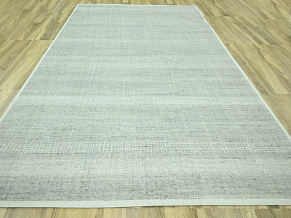 Modern / Contemporary hand-knotted wool rug in Gray, 10'1" x 13'9" — SKU O076689 (view 2)