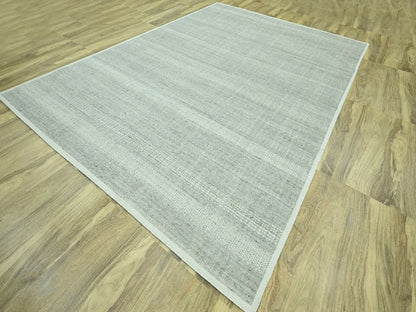 Modern / Contemporary hand-knotted wool rug in Gray, 10'1" x 13'9" — SKU O076689 (view 3)