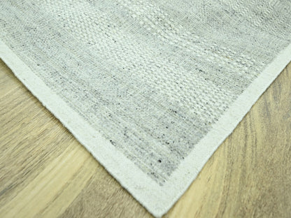 Modern / Contemporary hand-knotted wool rug in Gray, 10'1" x 13'9" — SKU O076689 (view 6)