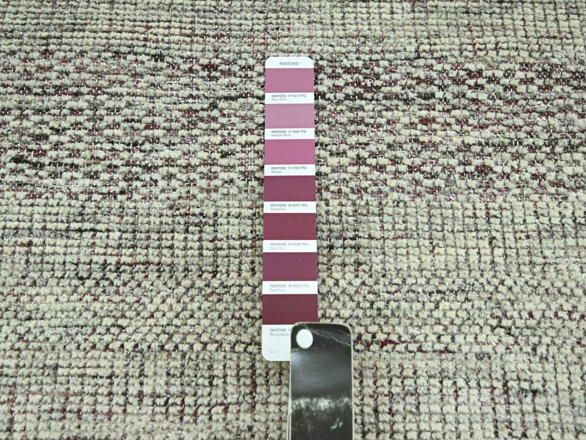 Modern / Contemporary hand-knotted wool rug in Red, 11'10" x 14'10" — SKU O076691 (view 7)