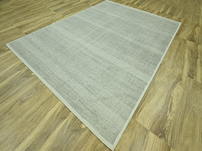Modern / Contemporary hand-knotted wool rug in Gray, 9'1" x 12'1" — SKU O076700 (view 3)