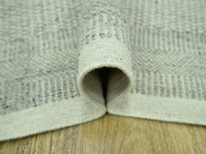 Modern / Contemporary hand-knotted wool rug in Gray, 9'1" x 12'1" — SKU O076700 (view 5)