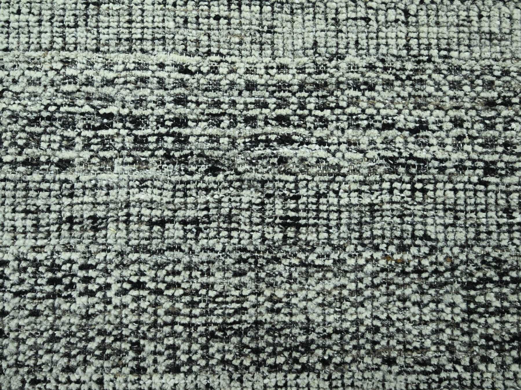 Modern / Contemporary hand-knotted wool rug in Black, 8'3" x 9'11" — SKU O076711 (view 8)
