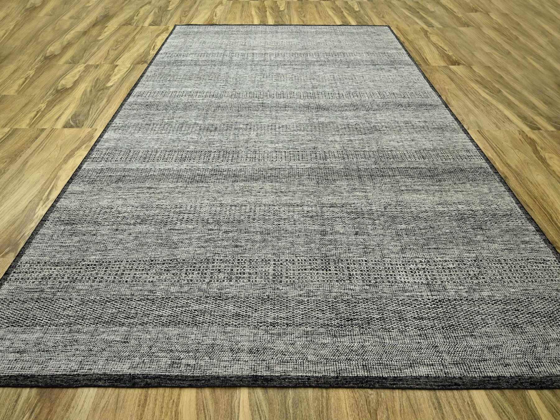 Black 10'0" x 13'11" Modern and Contemporary Hand knotted Wool Rug - Sku: O076713