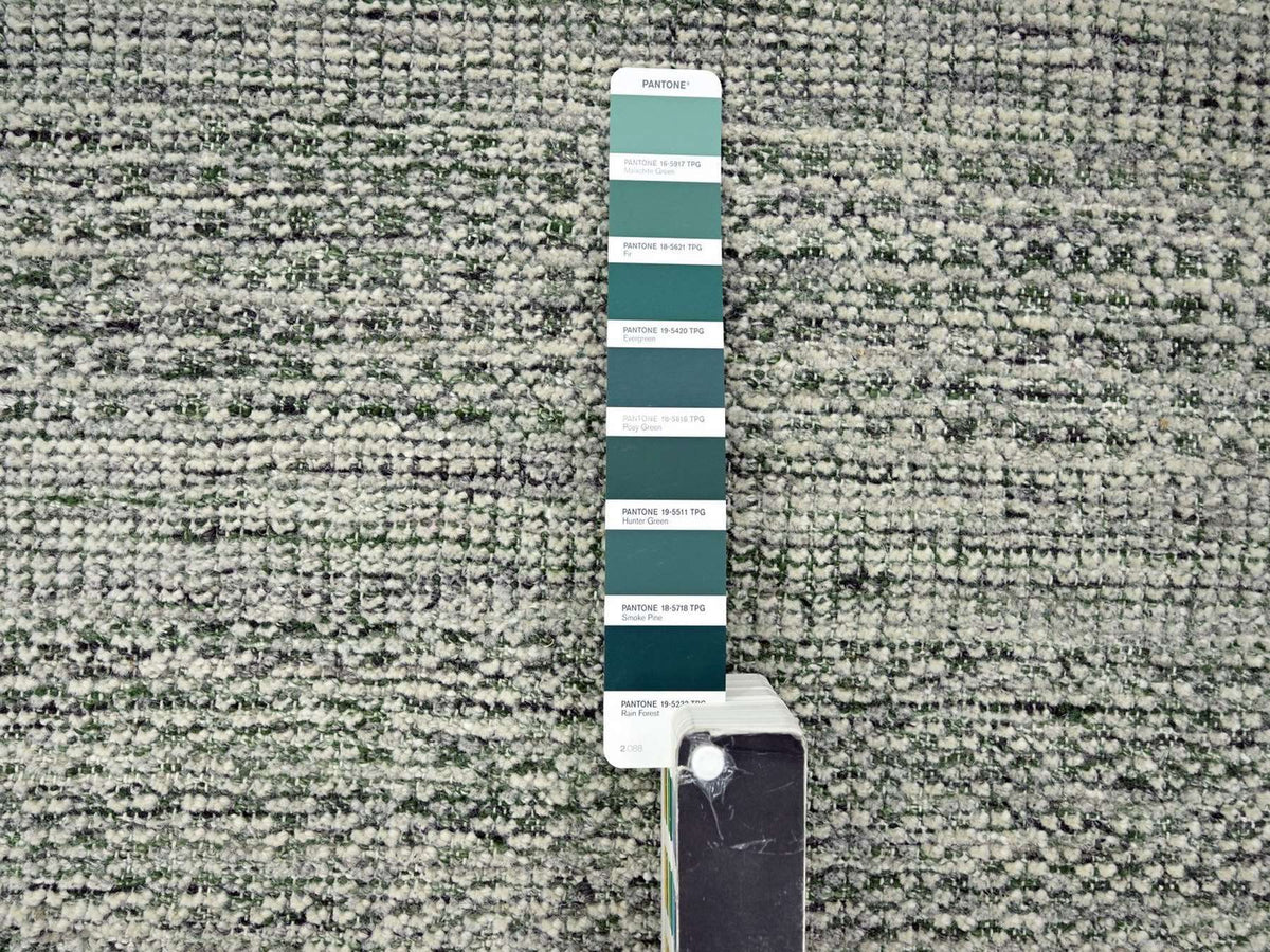 Modern / Contemporary hand-knotted wool rug in Green, 11'10" x 11'11" — SKU O076720 (view 7)