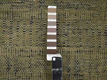 Brown 6'1" x 6'1" Modern and Contemporary Hand knotted Wool Rug - Sku: O076730