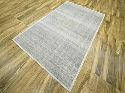 Modern / Contemporary hand-knotted wool rug in Gray, 5'11" x 9' — SKU O076735 (view 3)