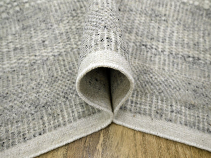 Modern / Contemporary hand-knotted wool rug in Gray, 5'11" x 9' — SKU O076735 (view 5)